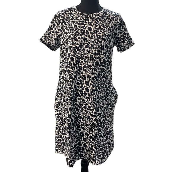 Ellen Tracy Dresses & Skirts - Ellen Tracy Black and White Leopard Print Dress Crew Neck Short Sleeve